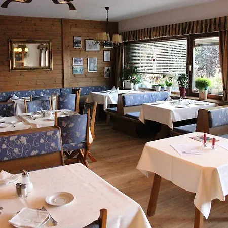 Hotel Menthof 3*