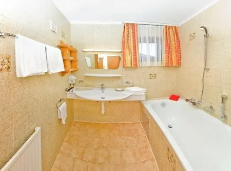 Menthof Hotel