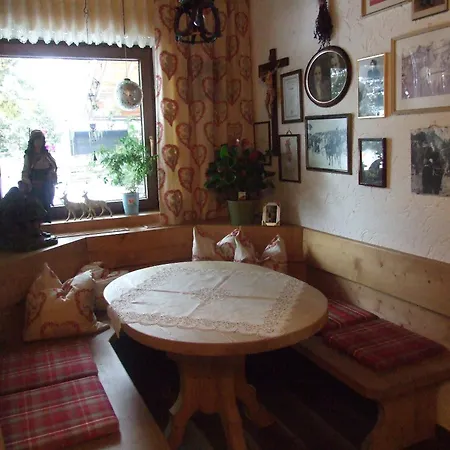 Menthof Hotel 3*