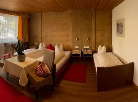 فندق Menthof 3*