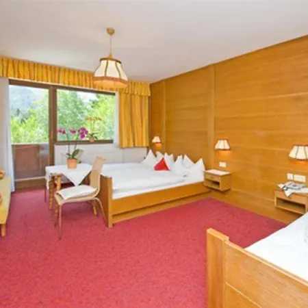 Hotel Menthof 3*